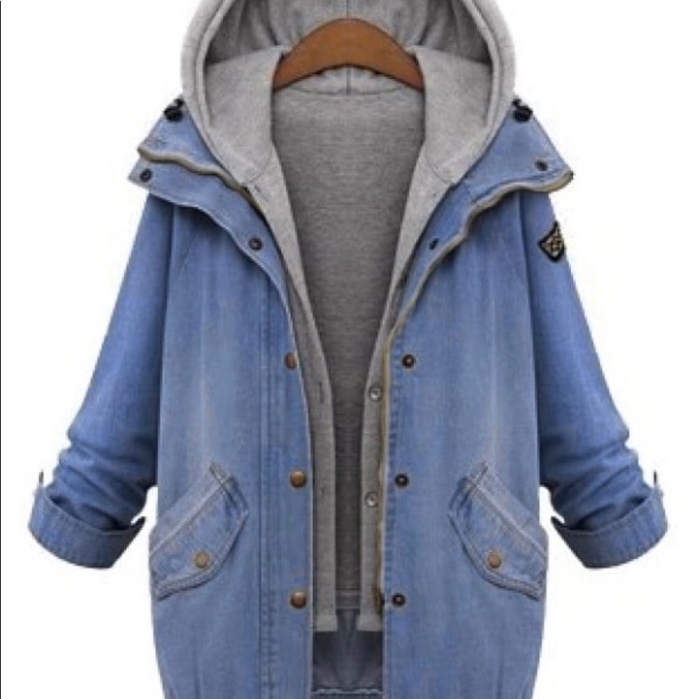 ROMWE Two piece Jean jacket with vest.